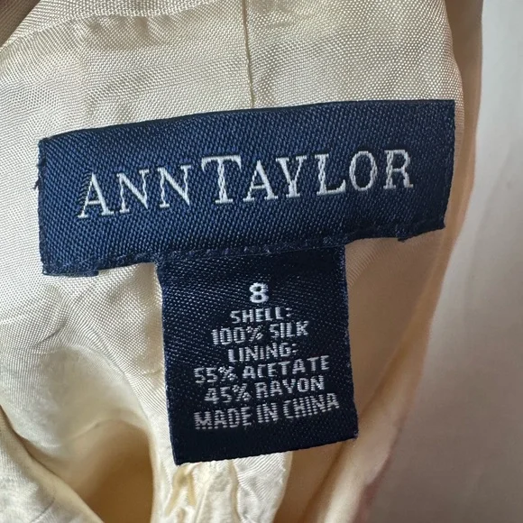 Ann Taylor 100% Silk Sleeveless Vest Blazer – Size 8, Ivory/light Beige - Picture 6 of 6